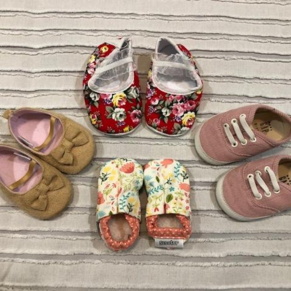 Baby Gap, Little Treasure, Scooter & other - 4 pairs of baby shoes - Picture 1 of 6
